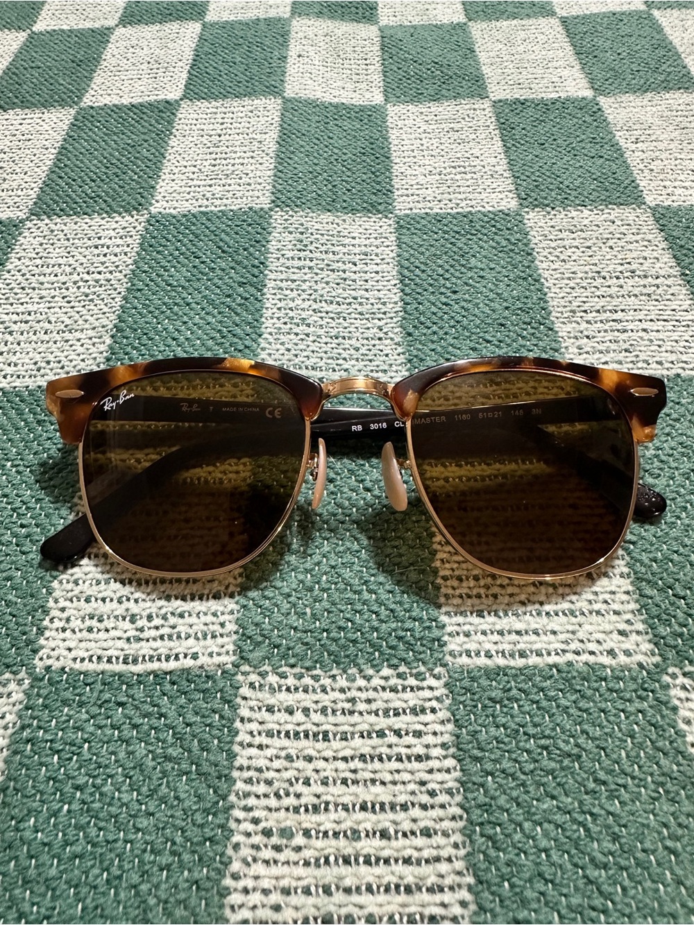 Ray-Ban Club Master Classic Sunglasses Tort frames